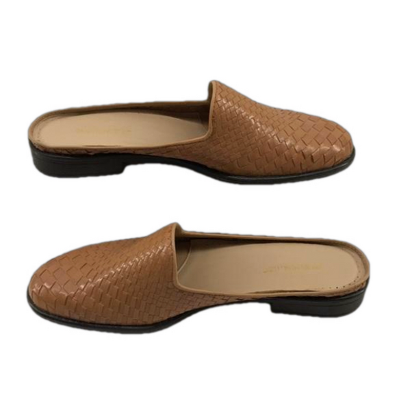 Worthington Shoes - WORTHINGTON—NWOT—Women’s Leather Daisy Luggage Taupe Basketweave Mules—Size 7.5M